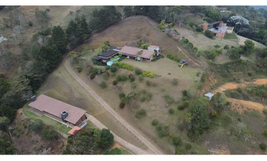 Casa Luxury para Venta en Rionegro el Tablazo Amoblada