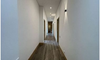 Se Vende casa campestre remodelada en Envigado Escobero