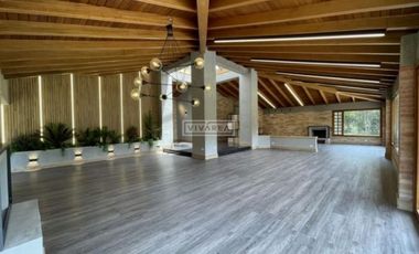 Se Vende casa campestre remodelada en Envigado Escobero