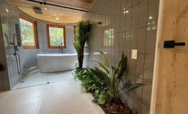 Se Vende casa campestre remodelada en Envigado Escobero