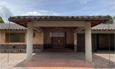 Se Vende casa campestre remodelada en Envigado Escobero