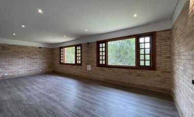 Se Vende casa campestre remodelada en Envigado Escobero