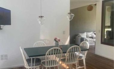 Casa en venta - 3 Dormitorios 3 Baños - 258Mts2 -Terreno 10,600- Monte