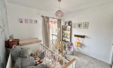 Duplex en venta actualizado en Escobar con PATIO,  PARRILLA Y COCHERA
