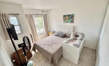 Duplex en venta actualizado en Escobar con PATIO,  PARRILLA Y COCHERA