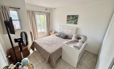 Duplex en venta actualizado en Escobar con PATIO,  PARRILLA Y COCHERA