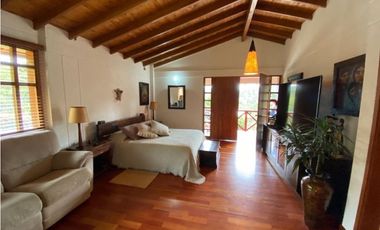 Casa rústica en el Retiro La Fe para la Venta