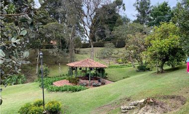 Casa rústica en el Retiro La Fe para la Venta