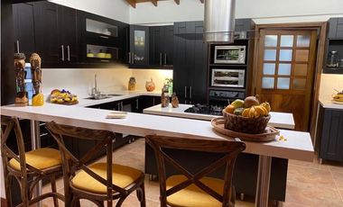 Casa rústica en el Retiro La Fe para la Venta
