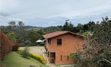Casa rústica en el Retiro La Fe para la Venta