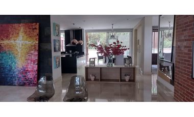 Casa para la Venta en El Poblado Palmas