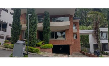 Casa para la Venta en El Poblado Palmas