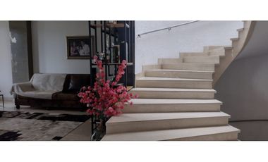 Casa para la Venta en El Poblado Palmas