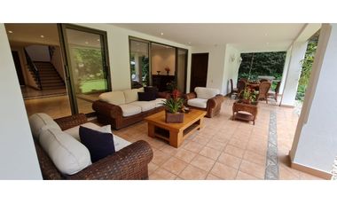 Casa para la Venta en el Poblado San Lucas