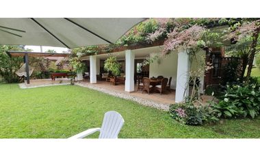 Casa para la Venta en el Poblado San Lucas