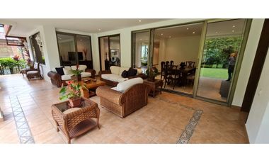 Casa para la Venta en el Poblado San Lucas