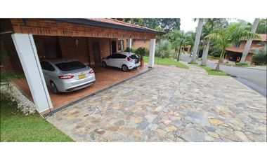 Casa para la Venta en el Poblado San Lucas