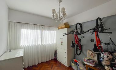 Departamento  de  3 dormitorios. Piso Exclusivo- Centro