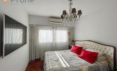 Departamento  de  3 dormitorios. Piso Exclusivo- Centro
