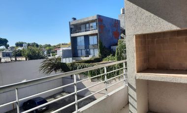 Venta Departamento  3 ambientes Beccar con cochera a estrenar
