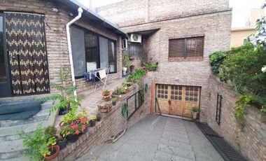 EXCELENTE PH 4 AMBIENTES - PILETA, PARRILLA Y COCHERA