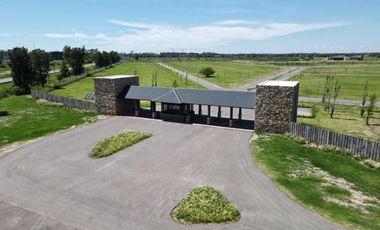 Terreno en VENTA en Barrio La Finca Barrio Cerrado  lote Funes