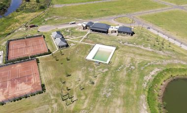 Terreno en VENTA en Barrio La Finca Barrio Cerrado  lote Funes
