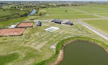 Terreno en VENTA en Barrio La Finca Barrio Cerrado  lote Funes