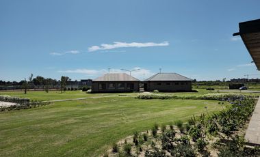 Terreno en VENTA en Barrio La Finca Barrio Cerrado  lote Funes