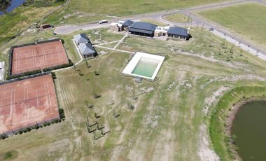 Terreno en VENTA en Barrio La Finca Barrio Cerrado  lote Funes