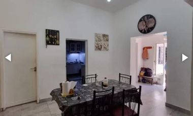 PH en venta - 2 Dormitorios 1 Baño - 110Mts2 - Morón