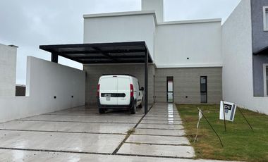 Colinas de Manantiales * Casa 2 dorm * Terreno 250m2 * A estrenar