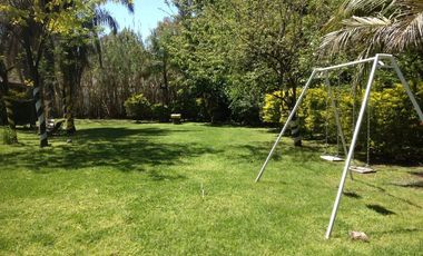 Venta de casa 5 ambientes en El Cortijo