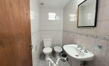 Duplex en venta a tres cuadras del mar, amoblado, 3 ambientess
