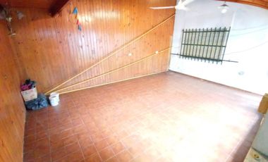 CASA EN VENTA 3 AMBIENTES EN MORON SUR