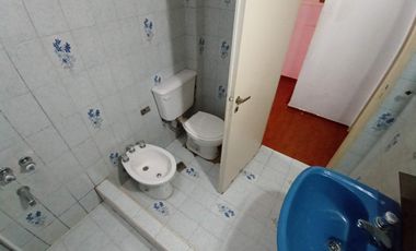CASA EN VENTA 3 AMBIENTES EN MORON SUR