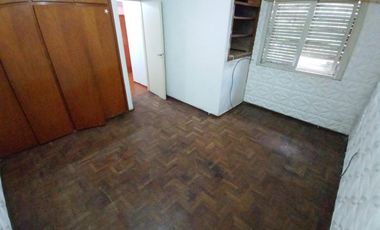 CASA EN VENTA 3 AMBIENTES EN MORON SUR