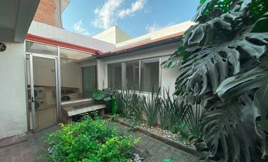 Prado Coapa, Casa remodelada en fraccionamiento cerrado