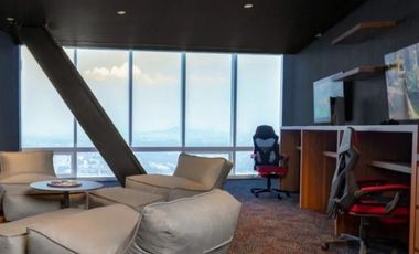 PH CON VISTA PANORÁMICA EN PISO 63 EN TORRE MÍTIKAH