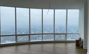 PH CON VISTA PANORÁMICA EN PISO 63 EN TORRE MÍTIKAH