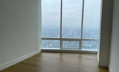 PH CON VISTA PANORÁMICA EN PISO 63 EN TORRE MÍTIKAH