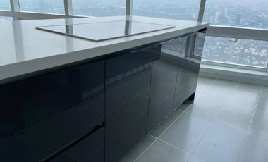 PH CON VISTA PANORÁMICA EN PISO 63 EN TORRE MÍTIKAH