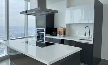 PH CON VISTA PANORÁMICA EN PISO 63 EN TORRE MÍTIKAH