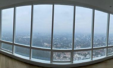 PH CON VISTA PANORÁMICA EN PISO 63 EN TORRE MÍTIKAH