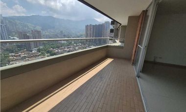 VENTA de moderno apartamento en Sabaneta. Unidad completa