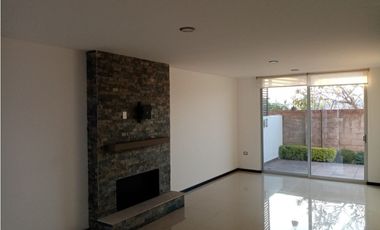✨ ¡HERMOSA CASA EN VENTA EN PARQUE VICTORIA, LOMAS DE ANGELÓPOLIS! ✨