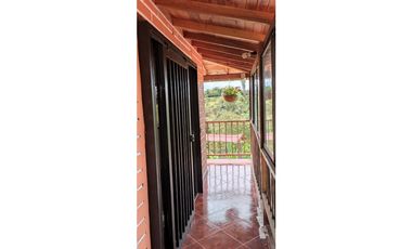 VENTA DE FINCA INDEPENDIENTE CON CABAÑA EXTERNA EN MARINILLA