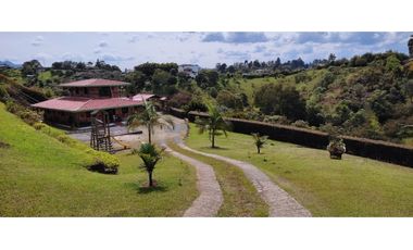 VENTA DE FINCA INDEPENDIENTE CON CABAÑA EXTERNA EN MARINILLA