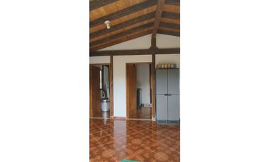 VENTA DE FINCA INDEPENDIENTE CON CABAÑA EXTERNA EN MARINILLA