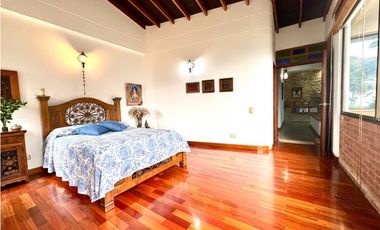 Vendo Casa campestre sector la Catedral. Envigado
